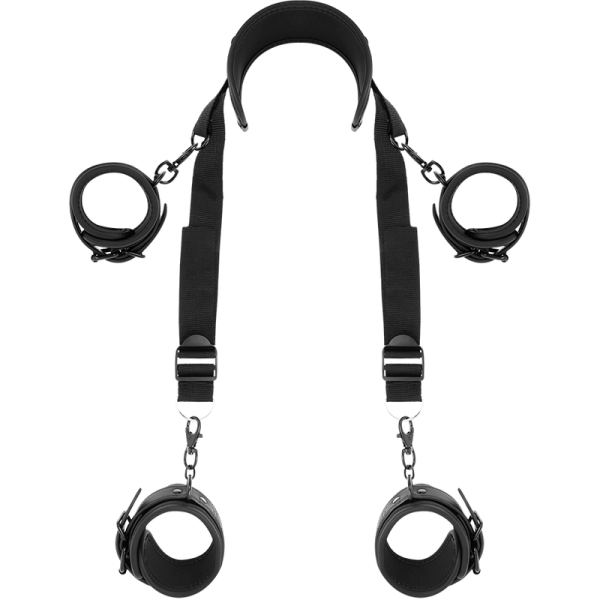 FETISH SUBMISSIVE  POSICION MASTER 4 HANDCUFFS